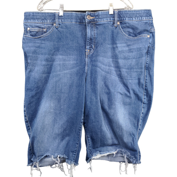 Torrid Women's Bombshell Flare Cut Off Jean Shorts Blue Size 26 Cotton Blend - Picture 1 of 11